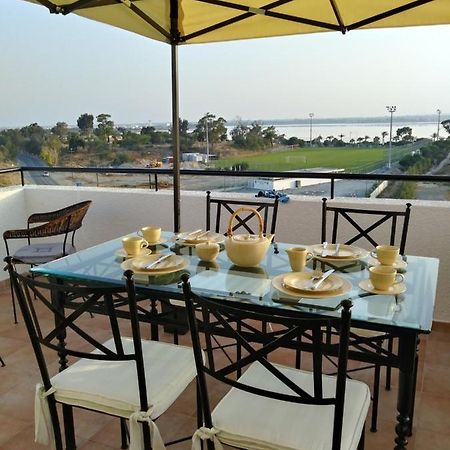 Must Stay - Sea & Salt Lake Panoramic View Apt Lárnaca Exterior foto